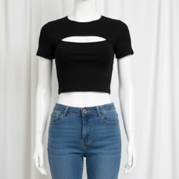 NWT Clozoz Cut Out Crop Top XL – Black Short Sleeve Clubwear Tee - Picture 2 of 11